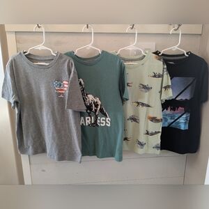 4️⃣ FOUR Old Navy Boy's Graphic T-Shirts - Gray, Green, & Black